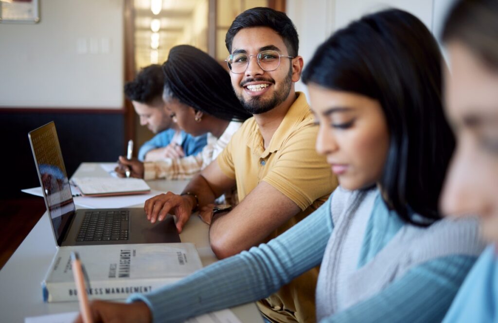 The Importance of internship and Practical Experience in Career Growth